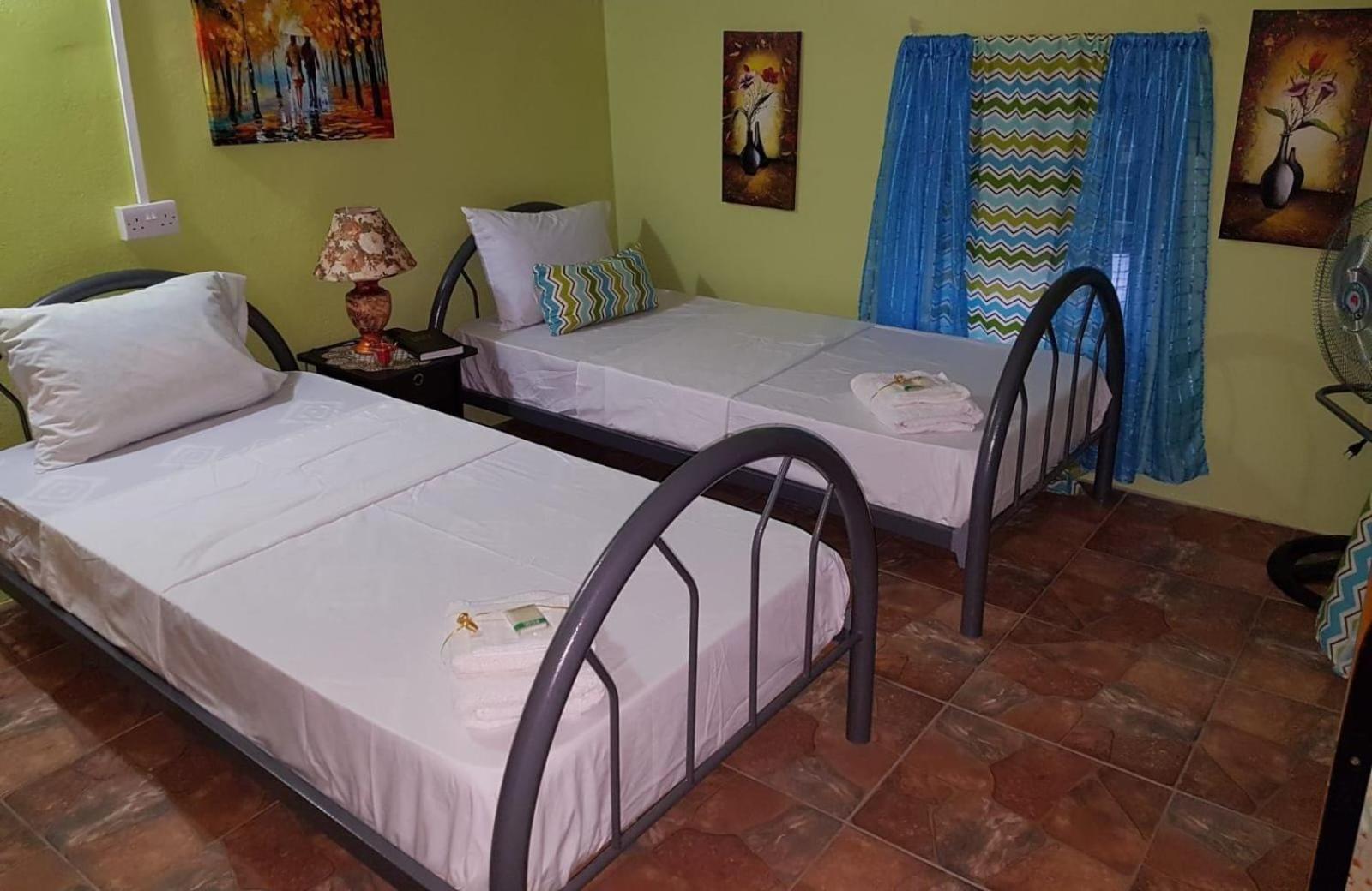 Salz Cozy Inn 罗索 外观 照片