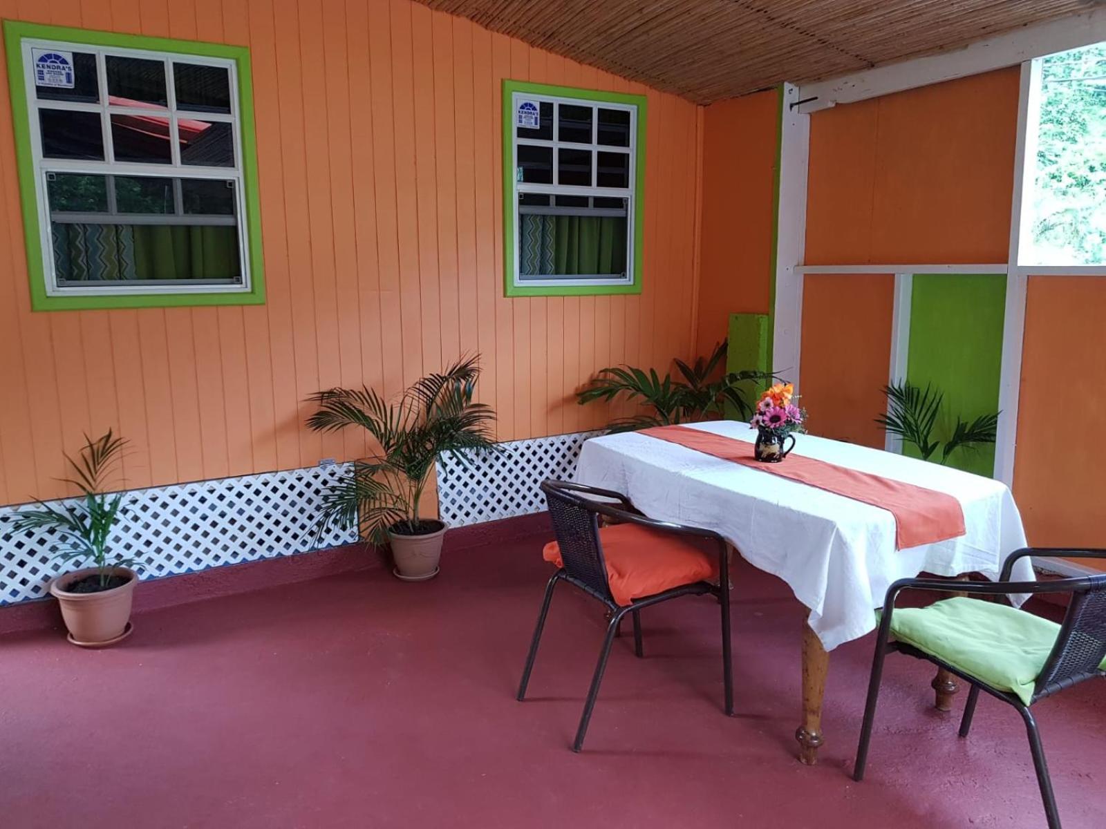 Salz Cozy Inn 罗索 外观 照片